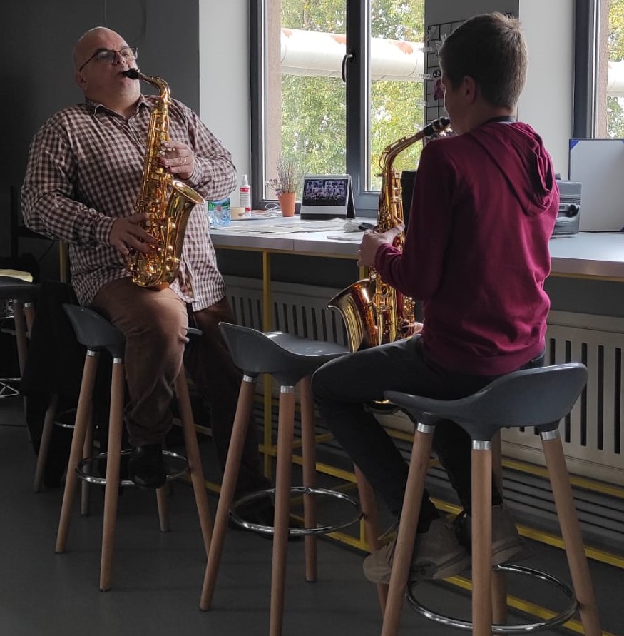Cristian Moșuți Profesor caval-saxofon